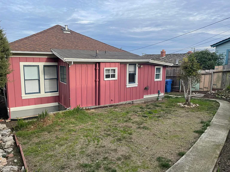 625 Hawthorne St — Photo 11