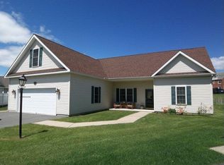 8 Aiken Ct, Plattsburgh, NY 12903