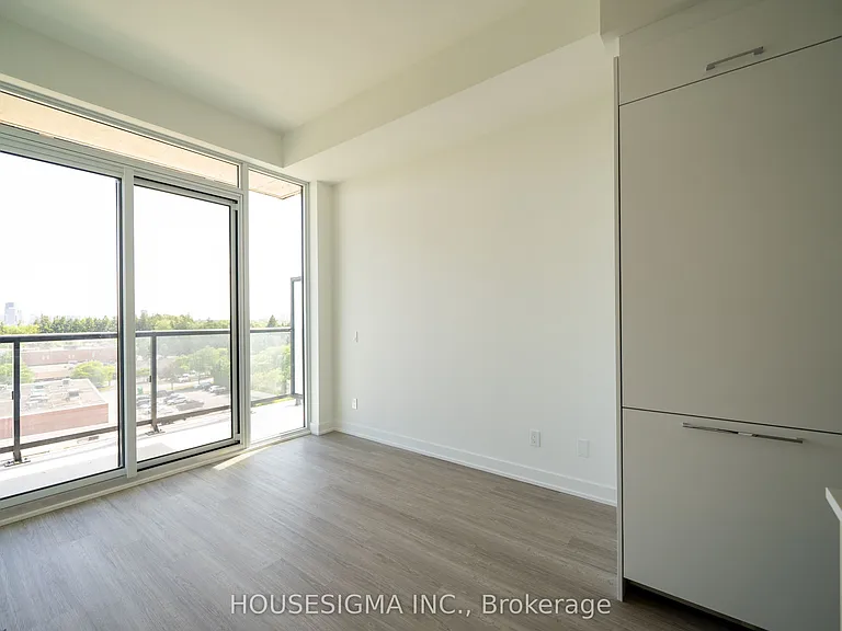 8188 Yonge St #623 — Photo 8