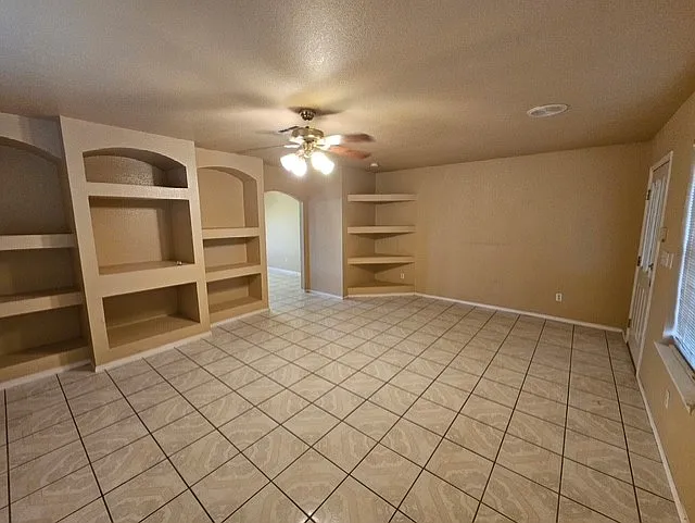 660 Jervis Dr — Photo 8