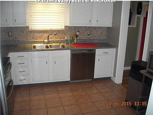 5th image of 5327 Pamela Cir