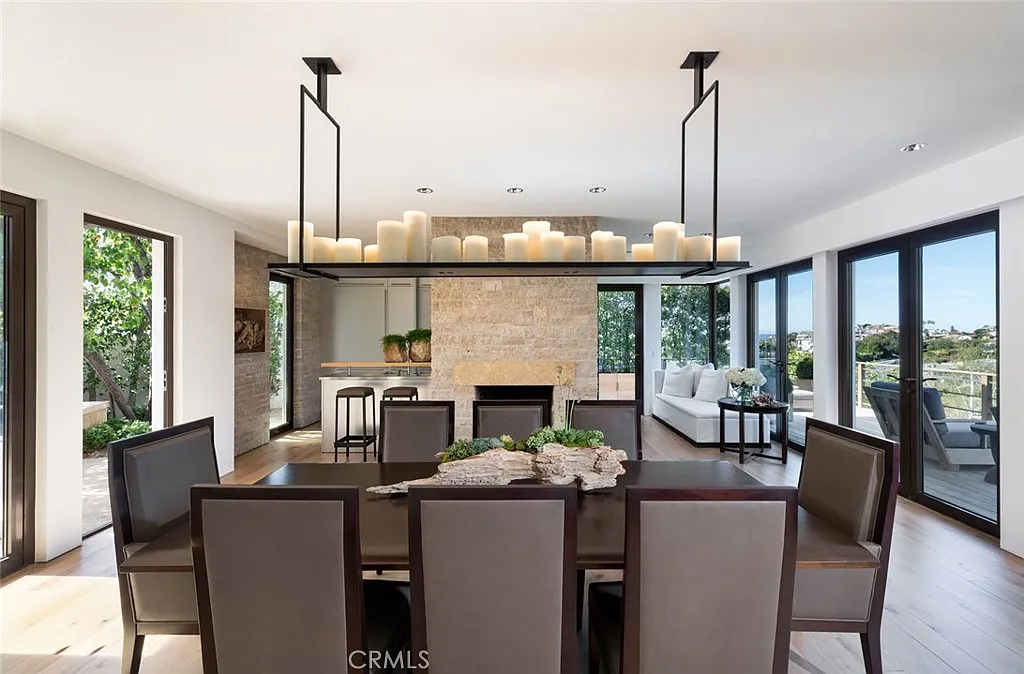 3 bed, 3.5 bath, 2800 sqft, $45,000 — Photo 4