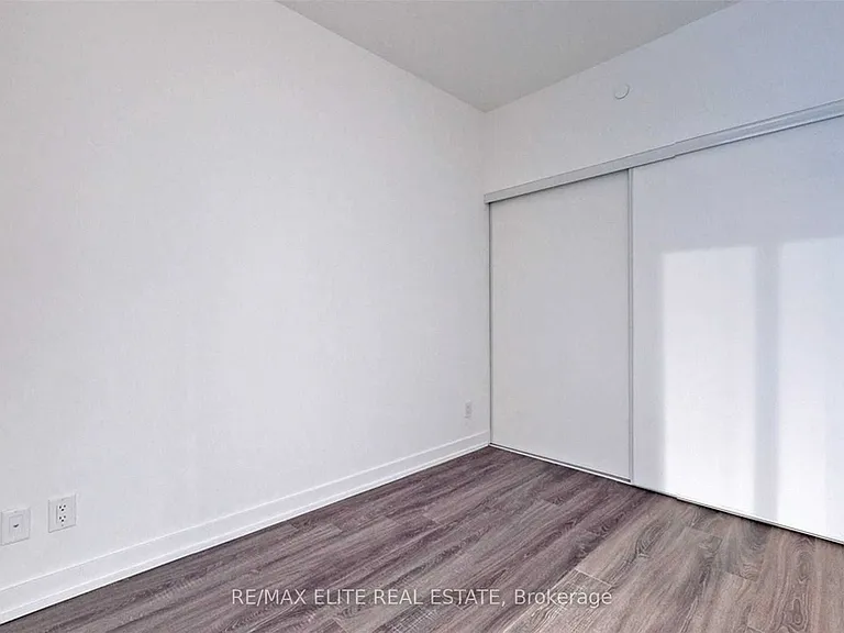 20 Edward St #1307 — Photo 27