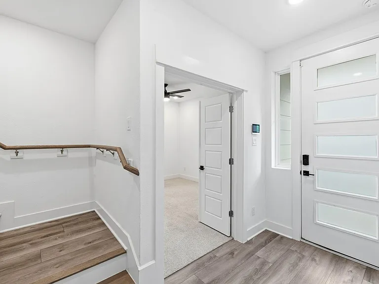 1404 Mansfield St — Photo 20