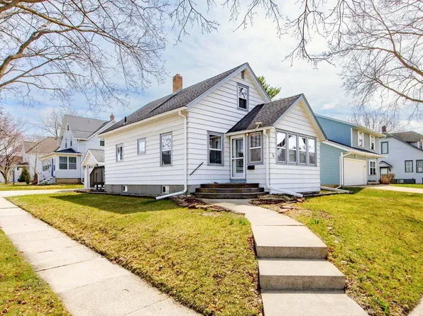 98 Jackson STREET, Fort Atkinson, WI 53538