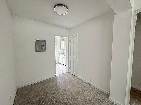 5th image of 214 N George Mason Dr #2141