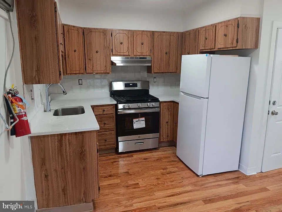 541 Haddon Ave #2