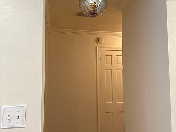 4th image of 108 Colville Rd APT 21A