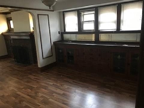 2nd image of 3163 N 38th St #3165