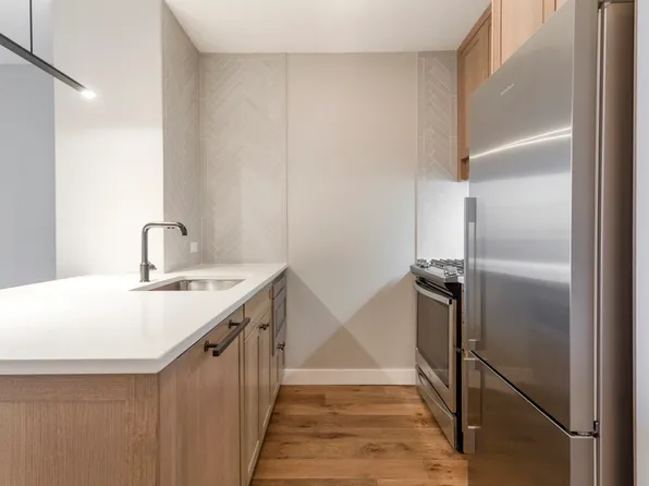 560 West 43rd Street image 1 of 16