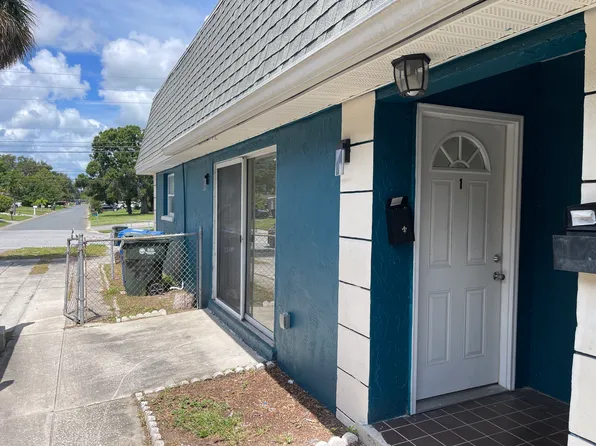 199 Fulton St NE APT 1, Largo, FL 33771