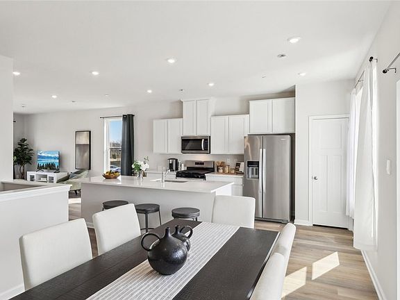 5th image of 307 Alliance Dr