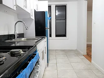 Rented by Hillel Realty Group