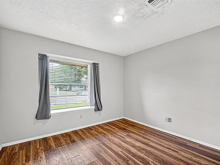3602 Cedarcrest Dr — Photo 16