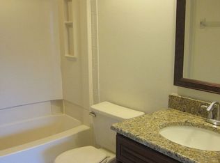 221 Stratford Pl, Bound Brook, NJ 08805