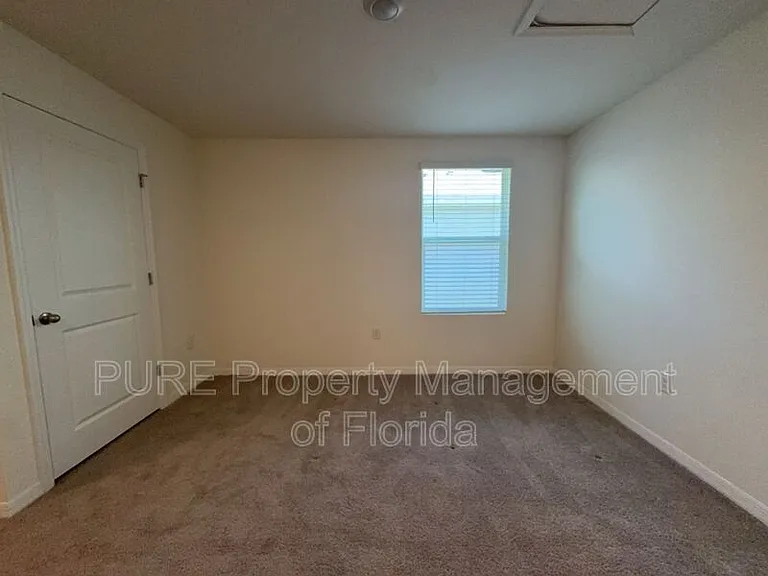 8702 SW 46th Ave — Photo 23
