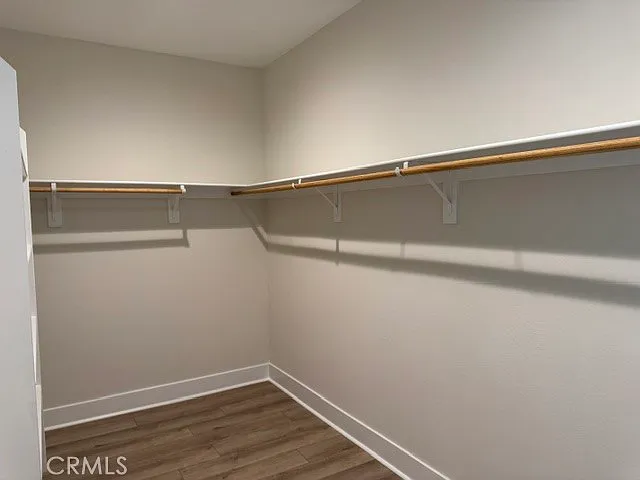 25074 Greythorne Dr — Photo 12