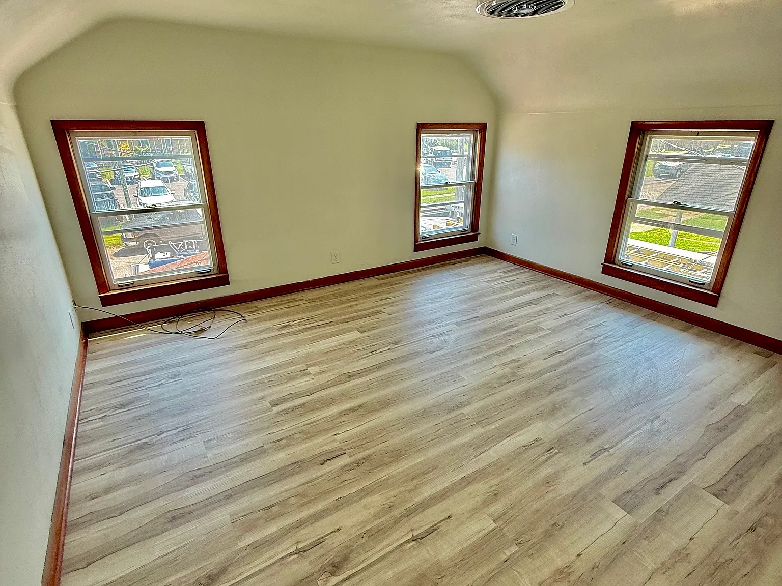 2 bed, 1200 sqft, $1,395 — Photo 4