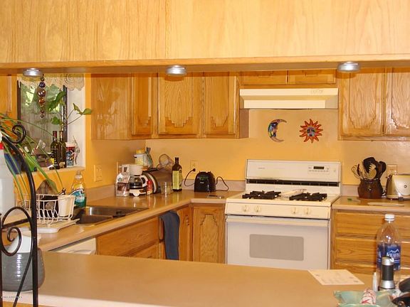 4th image of 3751 E Comanche Dr
