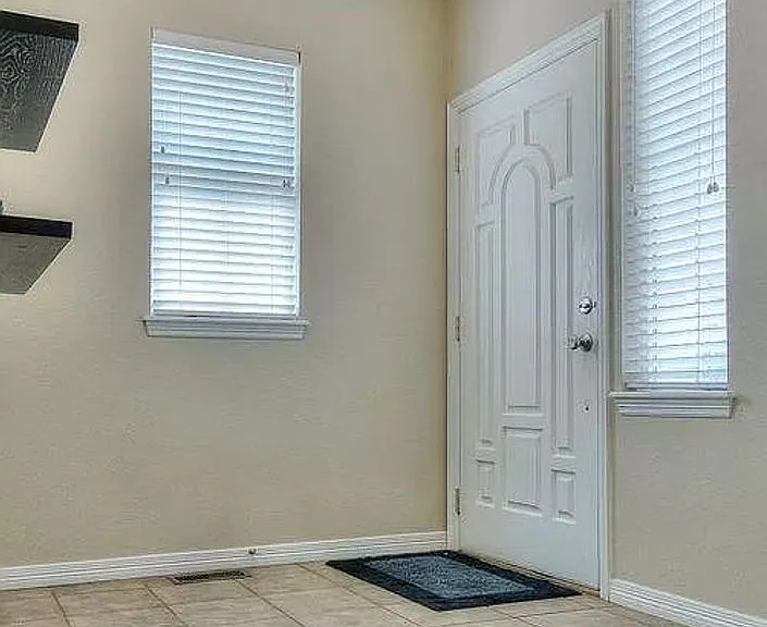 11864 E Maplewood Ave — Photo 4