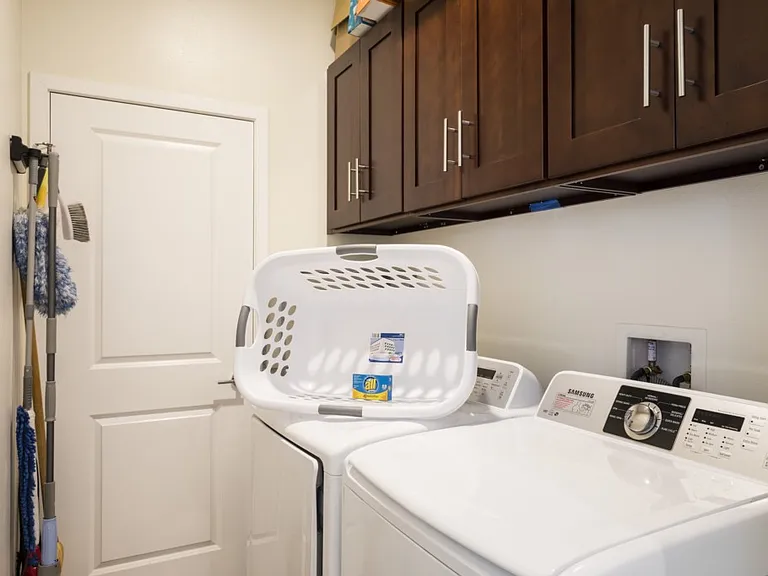 7424 Sparkling Ct — Photo 17