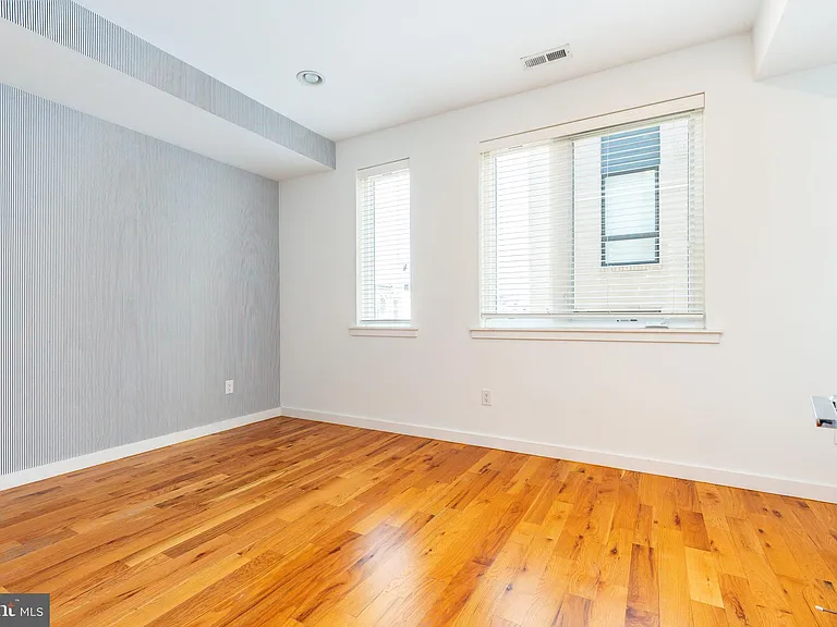 1719 Erdman St — Photo 14