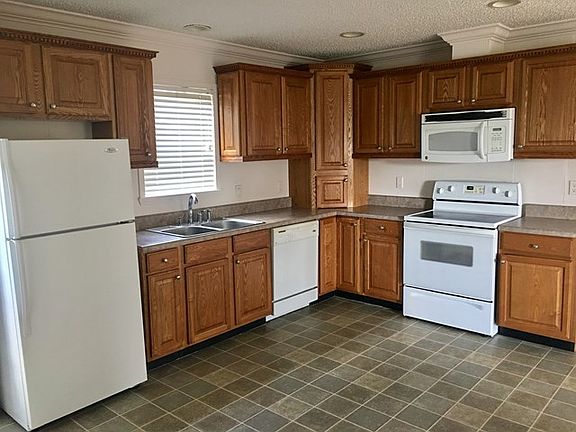 5th image of 207 Devonshire Dr