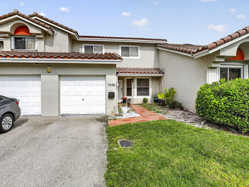 1st image of 7426 Pinewalk Drive S #19-4