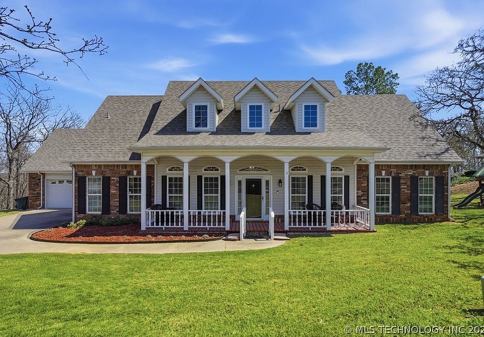 1st image of 3813 S Rolling Oaks Dr