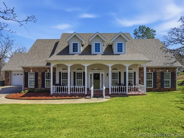 3813 S Rolling Oaks Dr, Tulsa, OK 74107