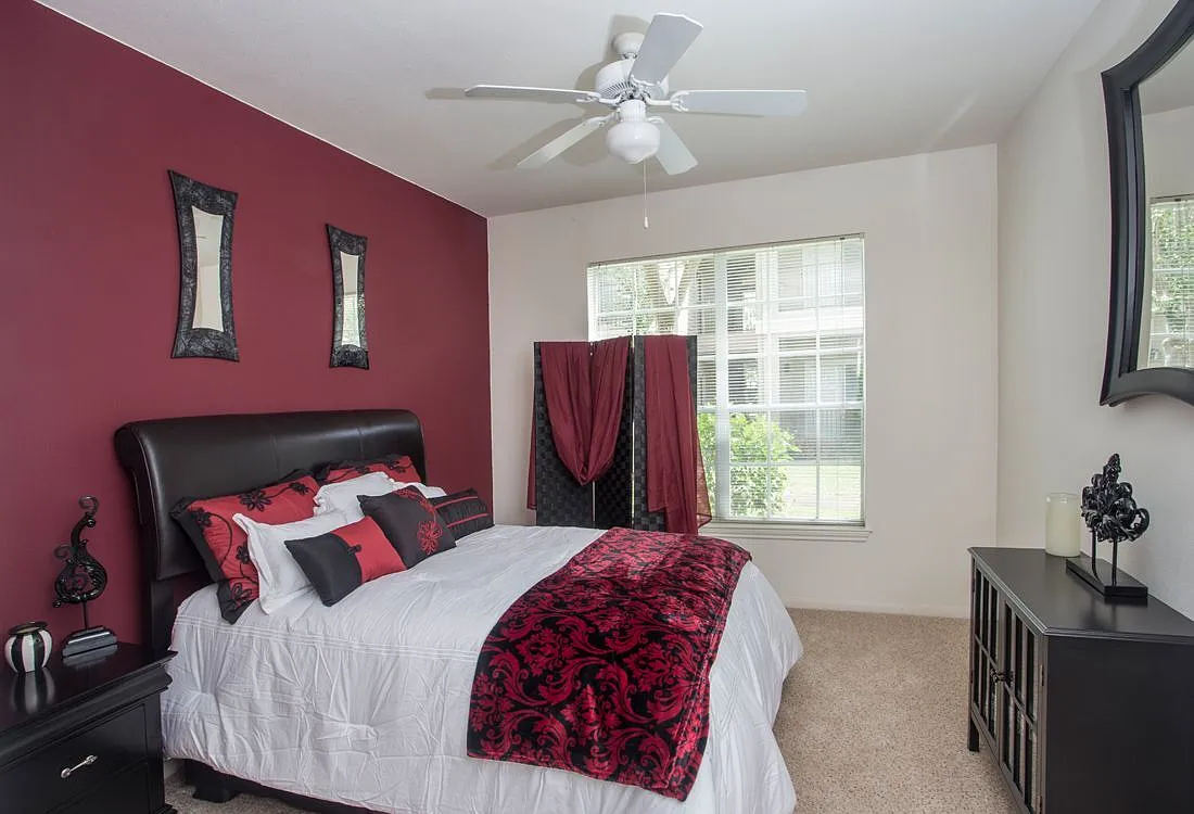 Reata Apartments — Photo 4