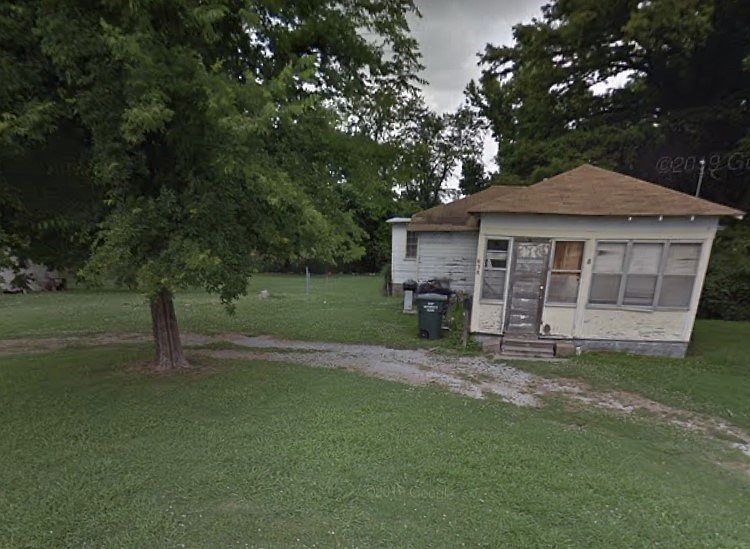 1st image of 638 E Walnut St