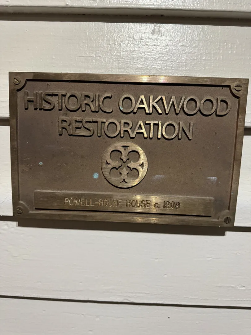 Historic Home in Downtown Raleigh — Photo 2