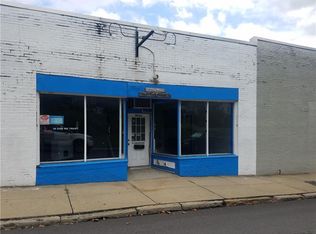 16 Chesapeake St, Lyndora, PA 16045