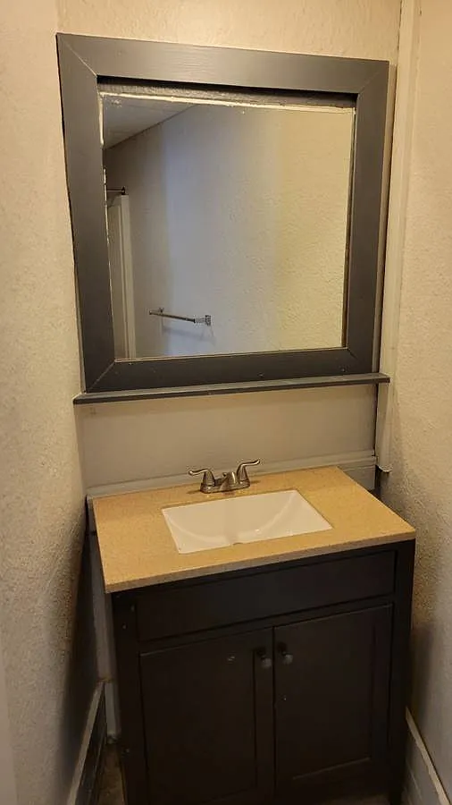 1 bed, 700 sqft, $1,250 — Photo 1
