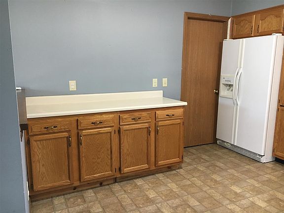 5th image of 217 Kensal Ct