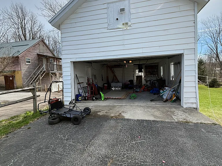 432 S James St — Photo 2