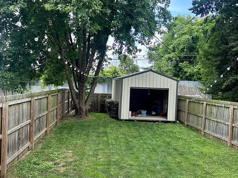 524 E Ormsby Ave — Photo 34