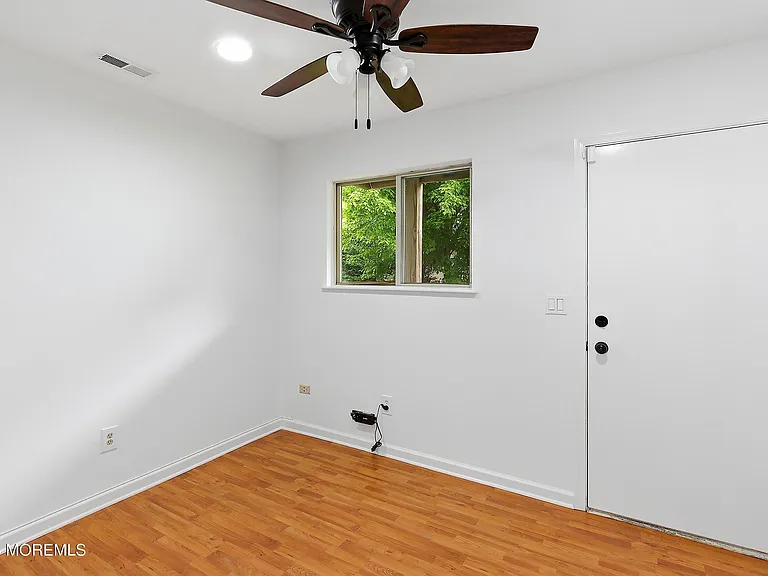 190 Spruce St #10 — Photo 7