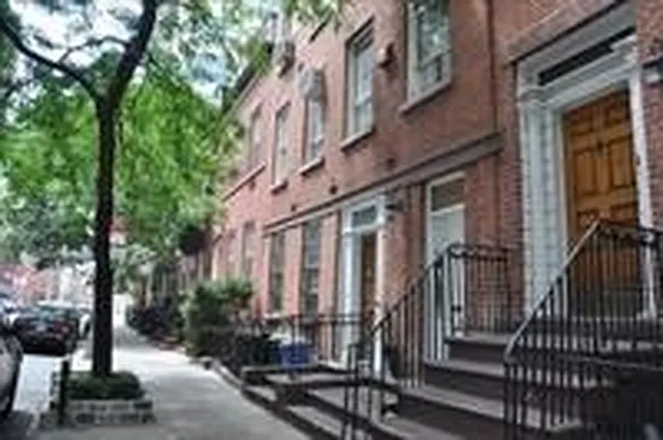 Rented by Town Residential | media 19