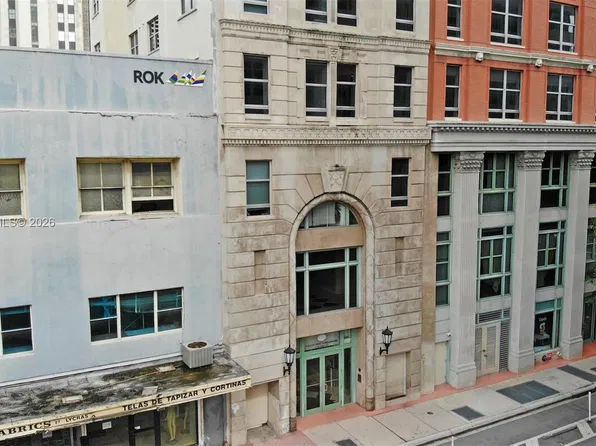 111 E Flagler St APT 902, Miami, FL 33131