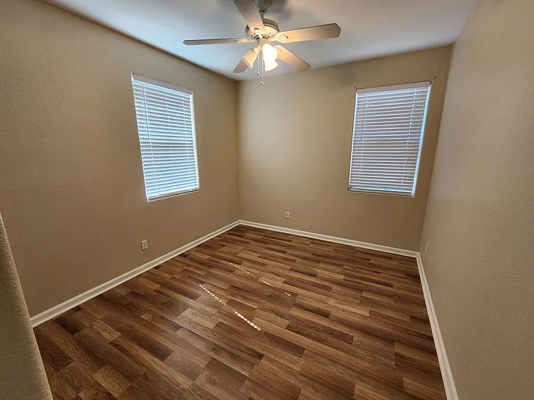 936 Haycastle Ct — Photo 23