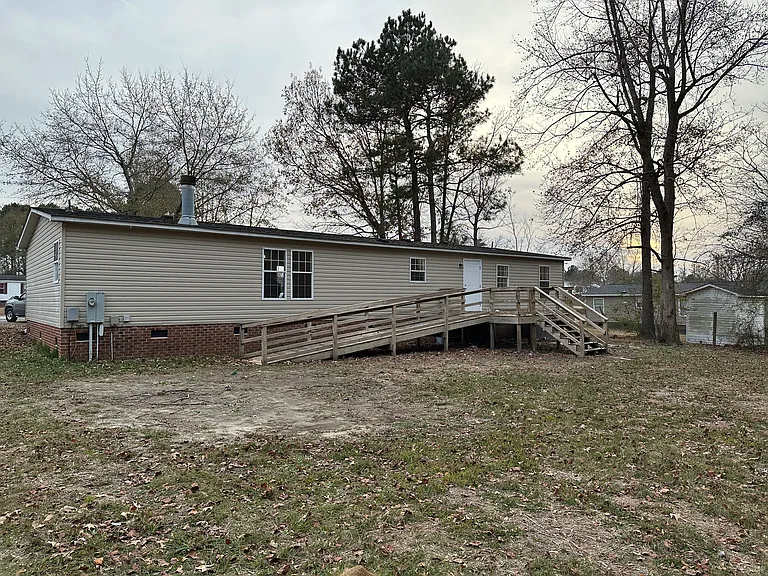 304 Carla Ann Dr — Photo 4
