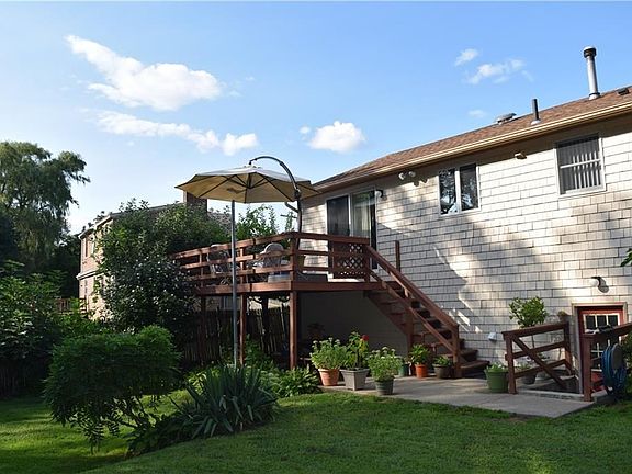 4th image of 70 Urquhart St