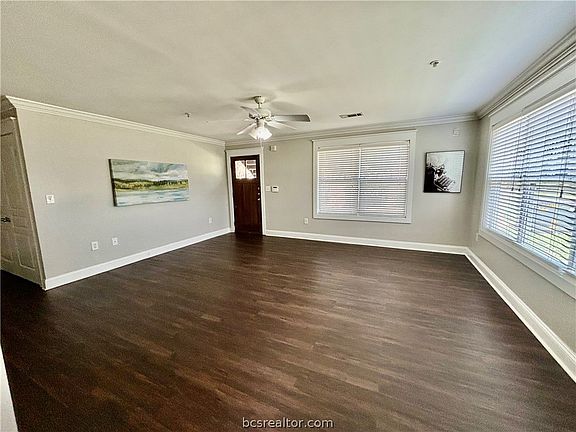 4th image of 1725 Harvey Mitchell Pkwy S APT 1811