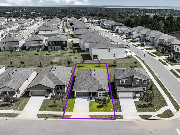3rd image of 2202 Raven Ridge Rd