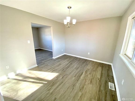 5th image of 1608 Sue Ave