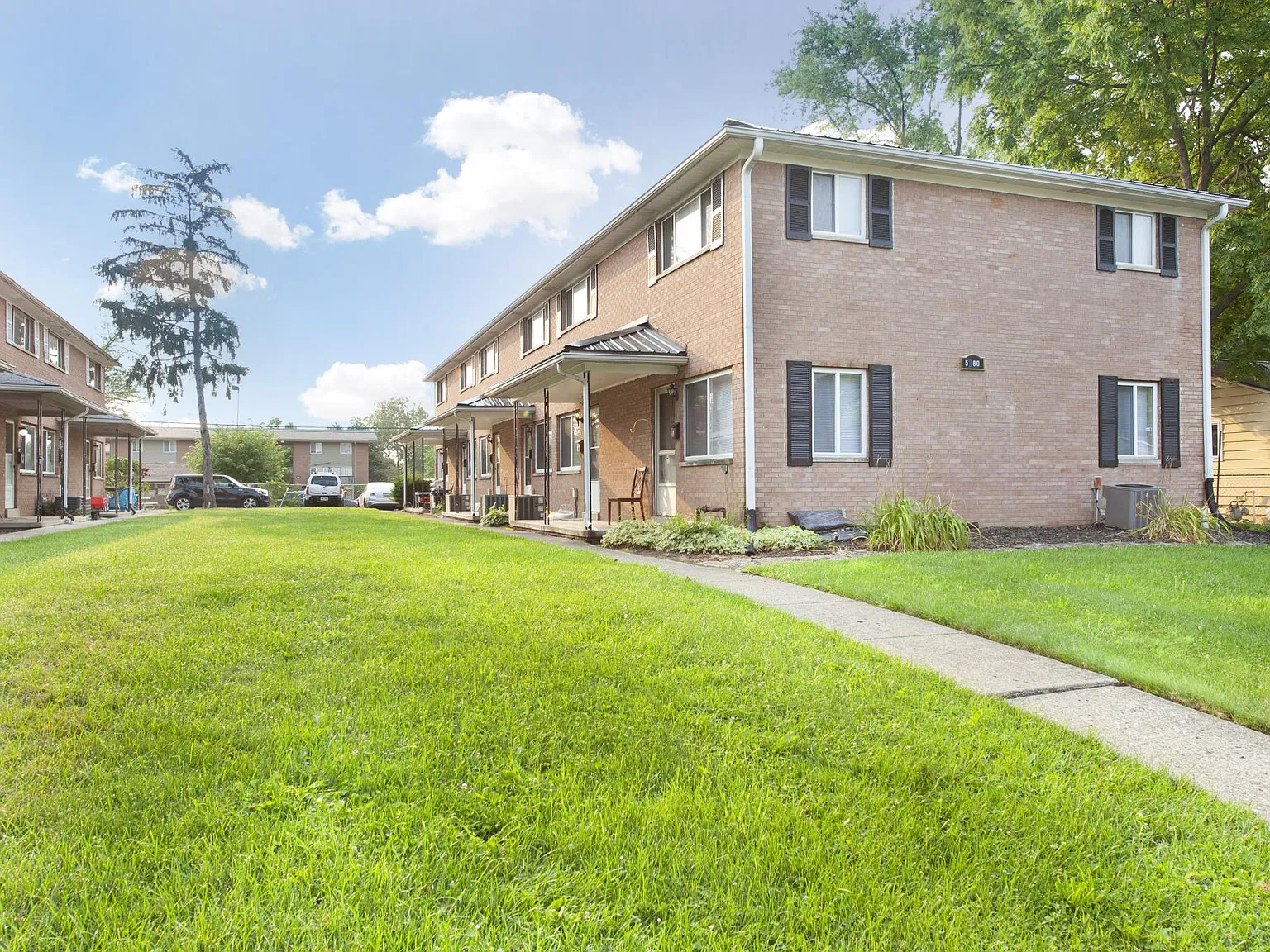 5780 N Meadows Blvd — Photo 3