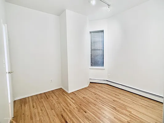 Rented by Corcoran | media 19