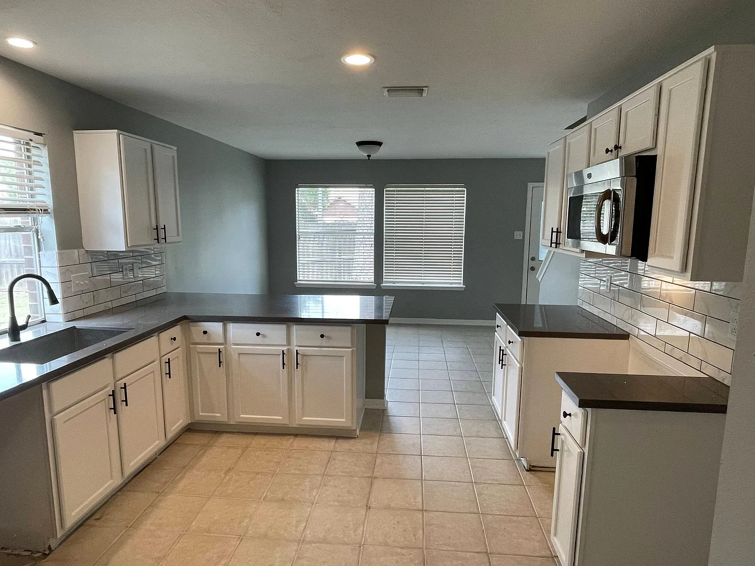 3626 Apple Hollow Ln — Photo 3